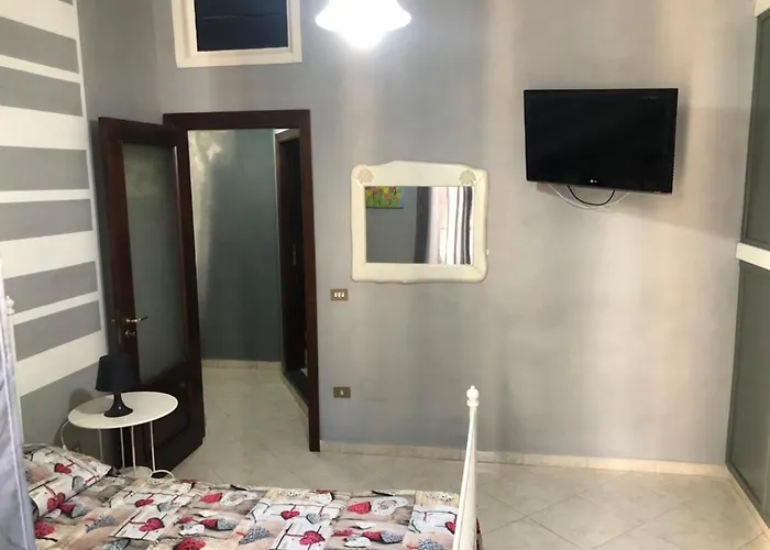 Iris Апартаменты *