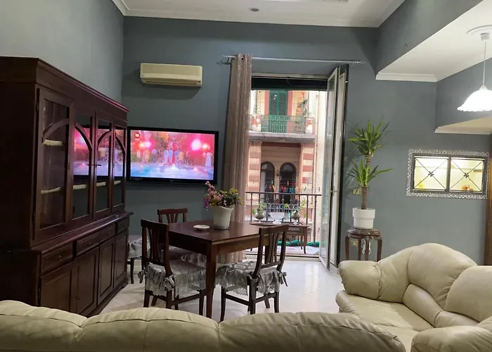 Iris Апартаменты *